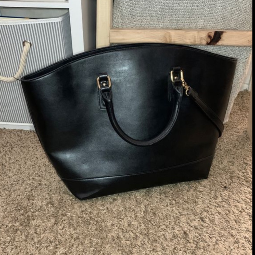 Black purse